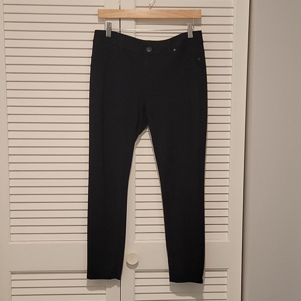 Black ponte jeggings with zipper & pockets